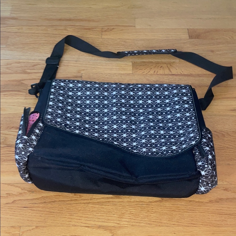 Creative Memories Black and White Floral Bag